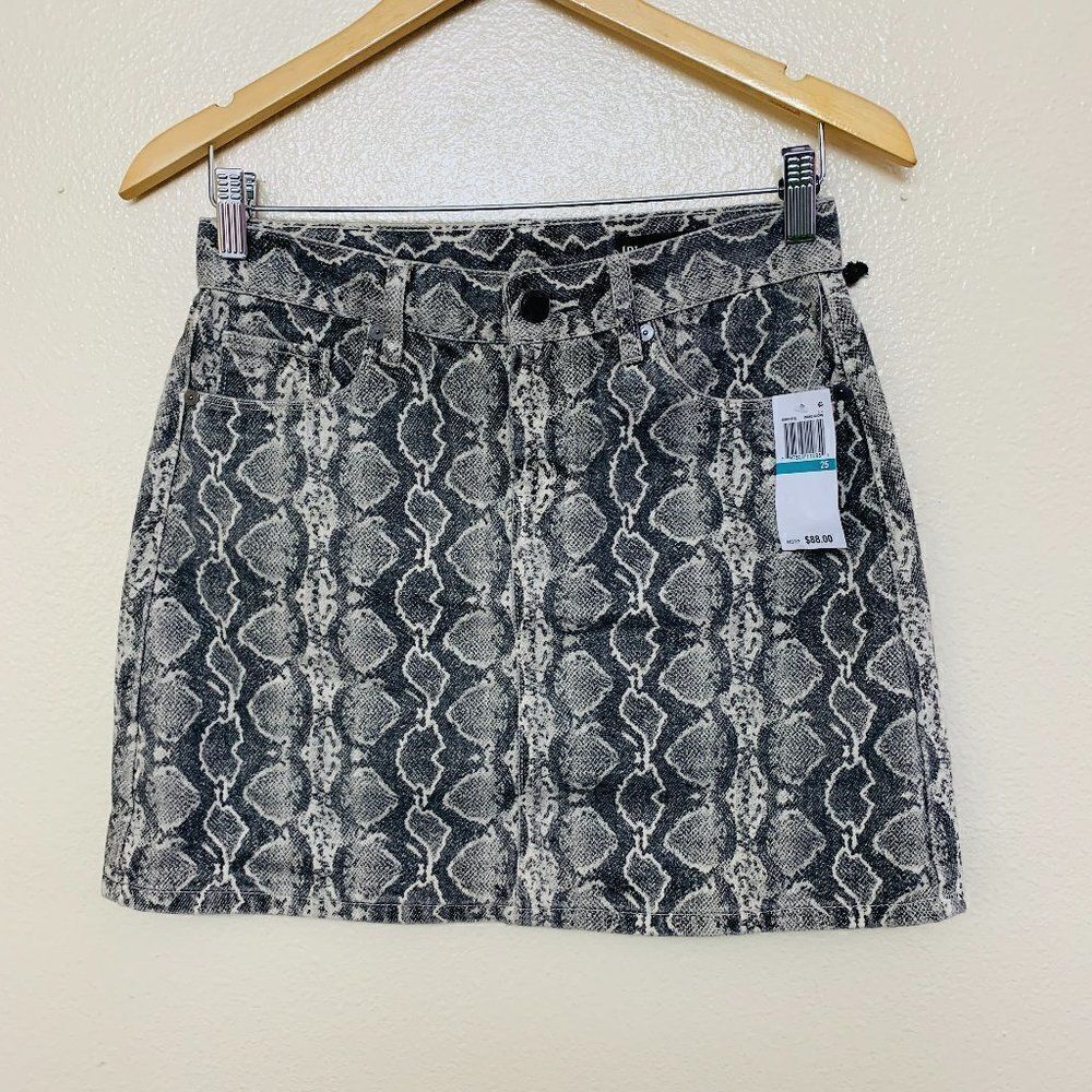 Blanknyc High Waisted Mini A-Line Sz 25 Taupe Beige Snake Print Edgy Y2K Skirt